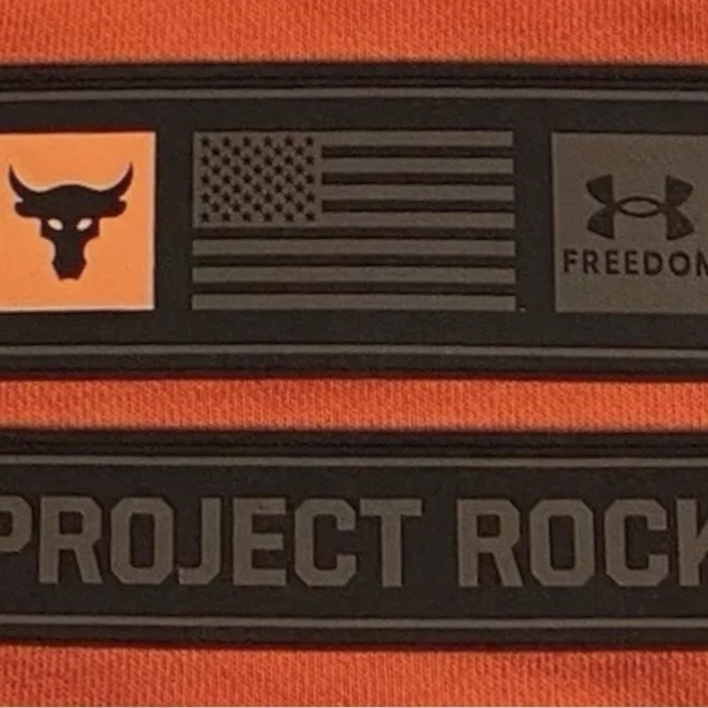 New Under Armour Project Rock Veterans Day Heavyweight Hoodie Orange Men's XL - Picture 4 of 9